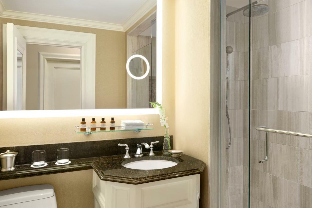 Fairmont Chateau Laurier Gold Experience Ottawa Exterior foto