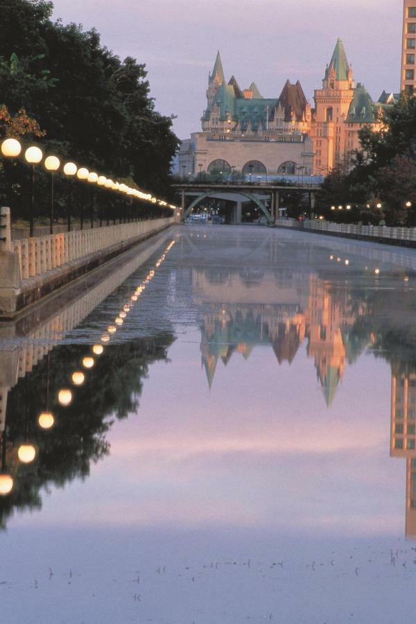 Fairmont Chateau Laurier Gold Experience Ottawa Exterior foto